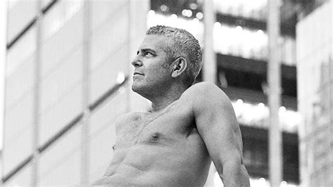 andy cohen dick pics|Andy Cohen Poses Nude In NYC For Skin Cancer Awareness。